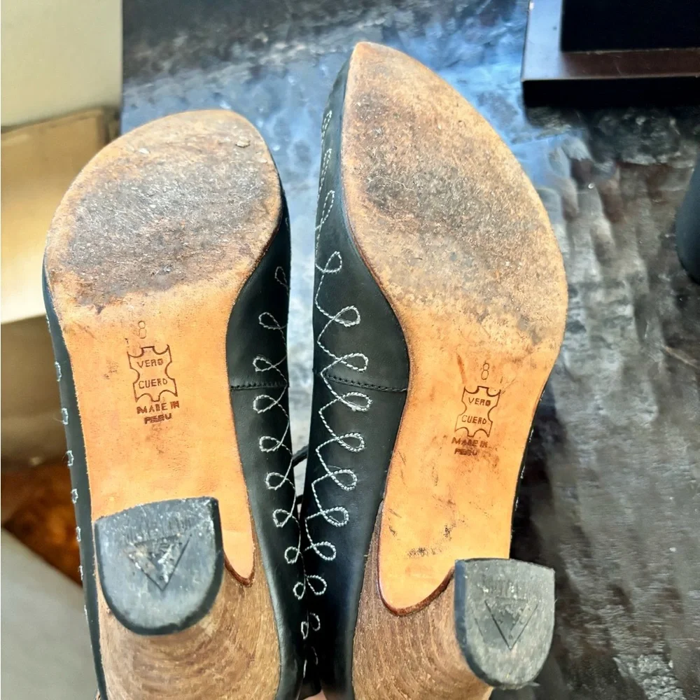 John Fluevog Black Leather Kitten Heels with Stitch Design - Picture 9 of 10